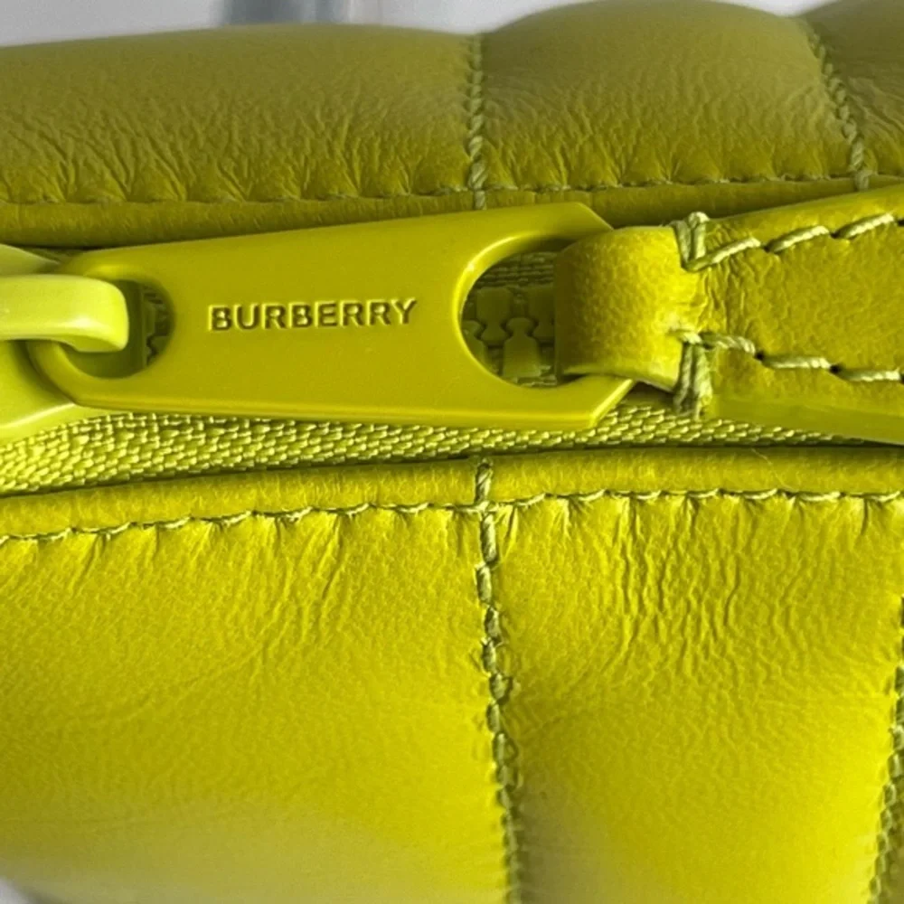 BURBERRY Lola Quilted Twin Pouch Vivid Lime